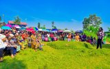 Muhanga: Kwigurira igitenge, kwiyishyurira mituweli ntibihagije - Guverineri Kayitesi