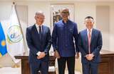Perezida Kagame yaganiriye n'abashoramari Jack Ma na Jerry Yang