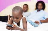 Abana bahora imbere y'ibikoresho by'ikoranabuhanga bishobora gutuma bagira imyitwarire mibi - (…)