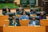 Abasenateri barasabirwa ingengo y'Imari yo gutsura umubano n'ibindi bihugu
