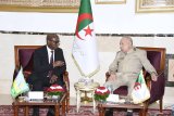U Rwanda na Algeria basinyanye amasezerano y'ubufatanye mu bya gisirikare