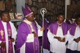 Kwica umuntu utaka mu rurimi rwawe, biragoye kubyumva - Antoine Cardinal Kambanda