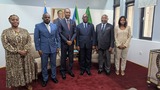 Amb. Busabizwa yatanze kopi z'impapuro zimwemerera guhagararira u Rwanda muri Guinée Equatoriale