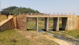 Kamonyi: Ibiraro byatandukanyije abaturage, akarere karongera karabahuza